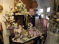 English Rose florist ,your local florist for weddings funerals and much more. 1074901 Image 6